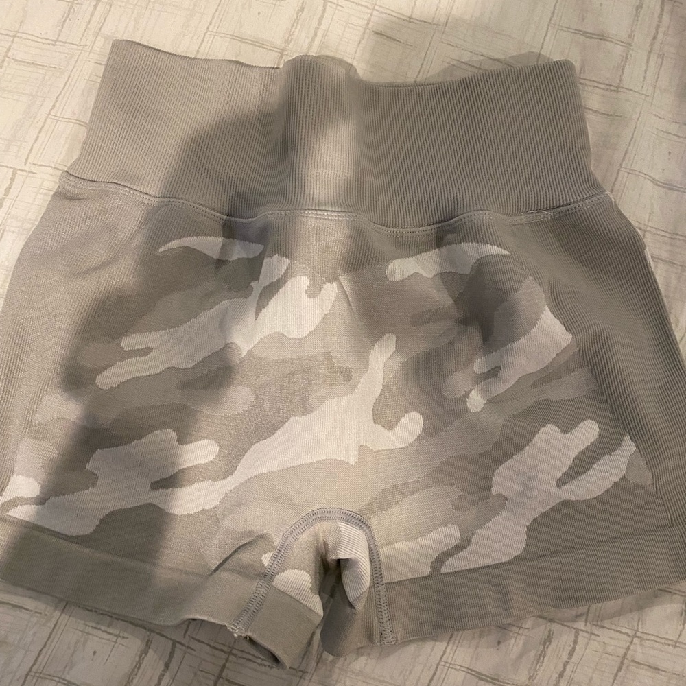 RYDERWEAR shorts